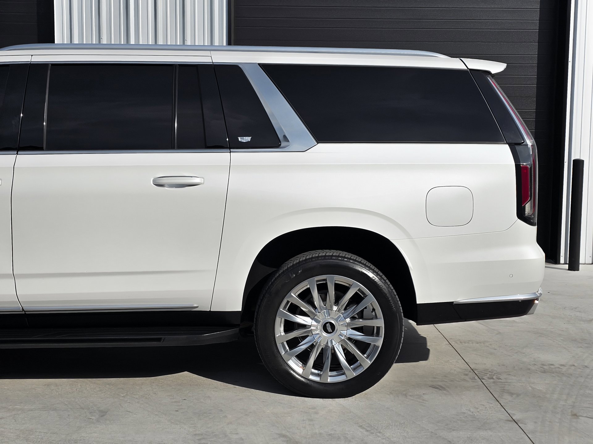 Used 2022 Cadillac Escalade ESV Premium Luxury w/ LPO, Floor Liner Package image 24