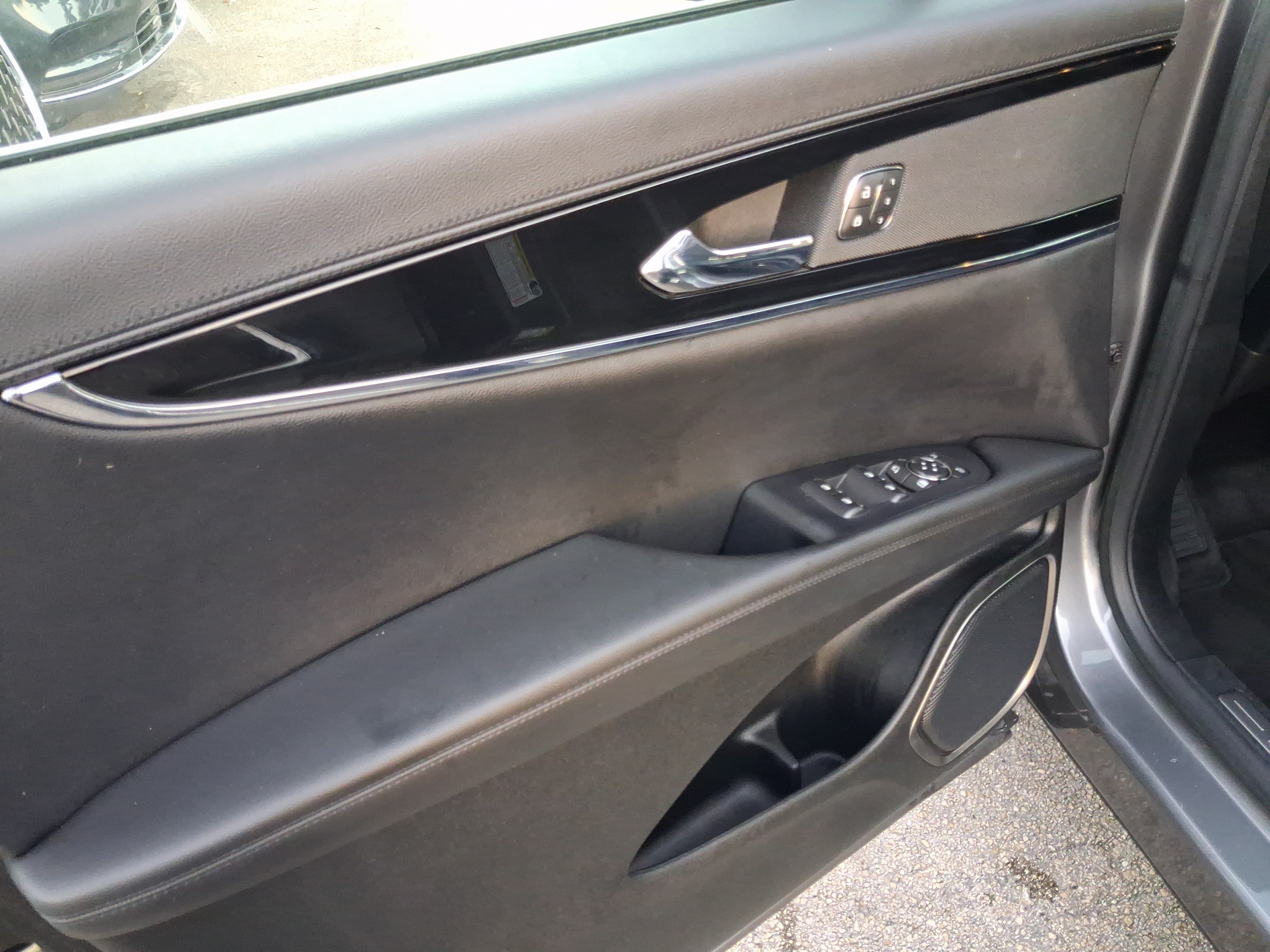 Certified 2022 Lincoln Nautilus FWD w/ Premium Package image 13
