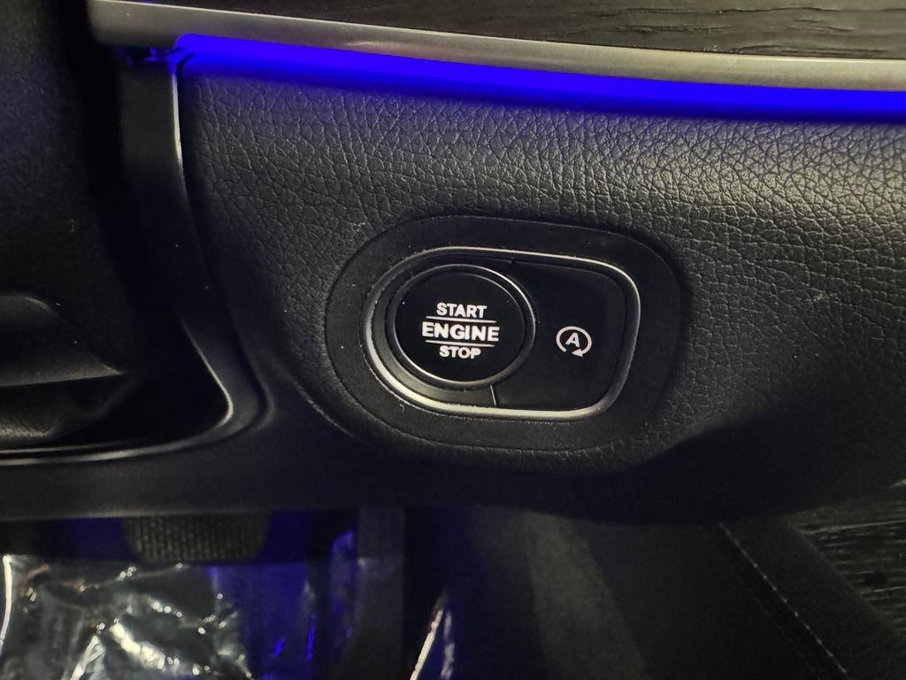 Used 2020 Mercedes-Benz GLS 450 4MATIC image 35