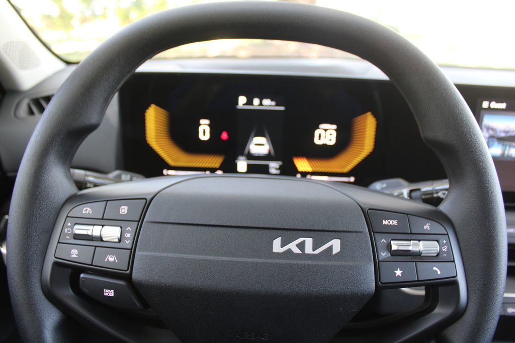 New 2025 Kia K4 EX image 25