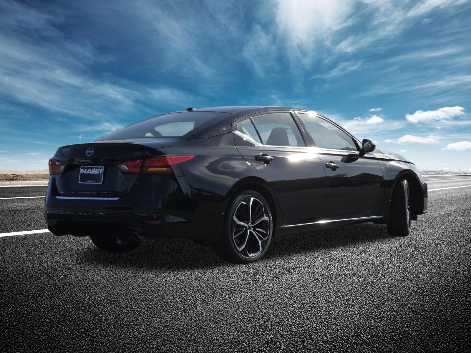 Used 2023 Nissan Altima 2.5 SR image 17