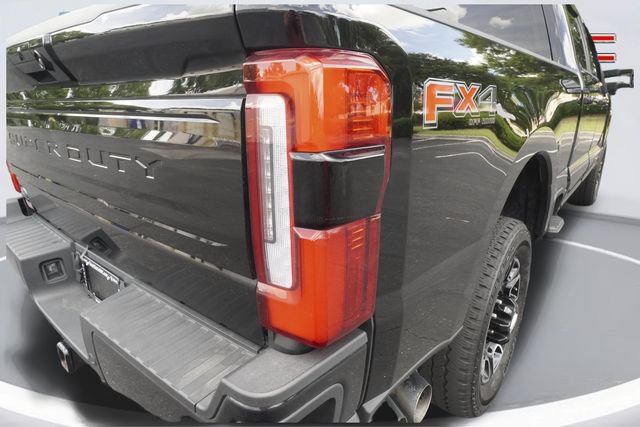 Used 2025 Ford F250 Platinum AWD/4WD image 35