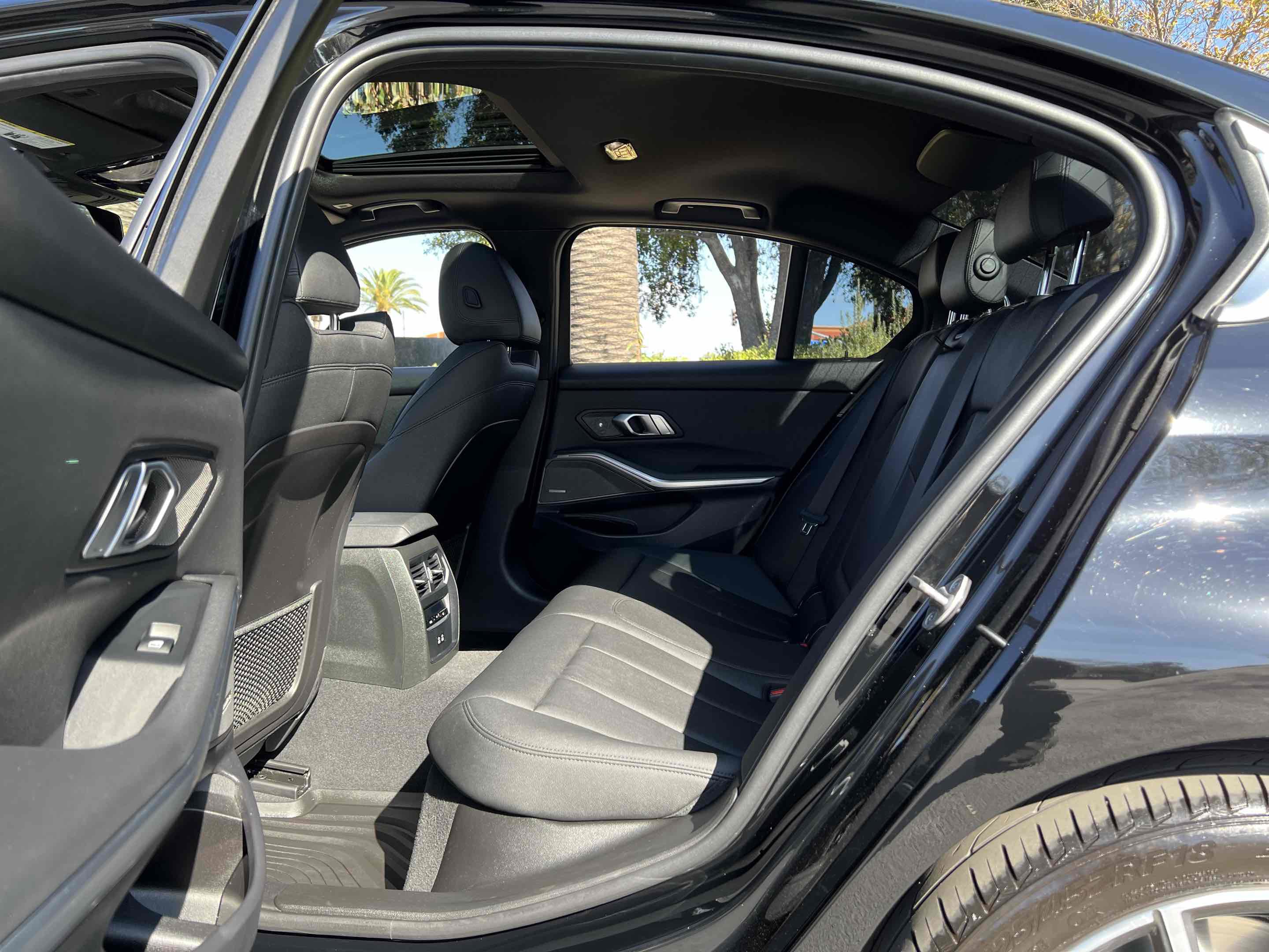 Used 2021 BMW 330e image 50