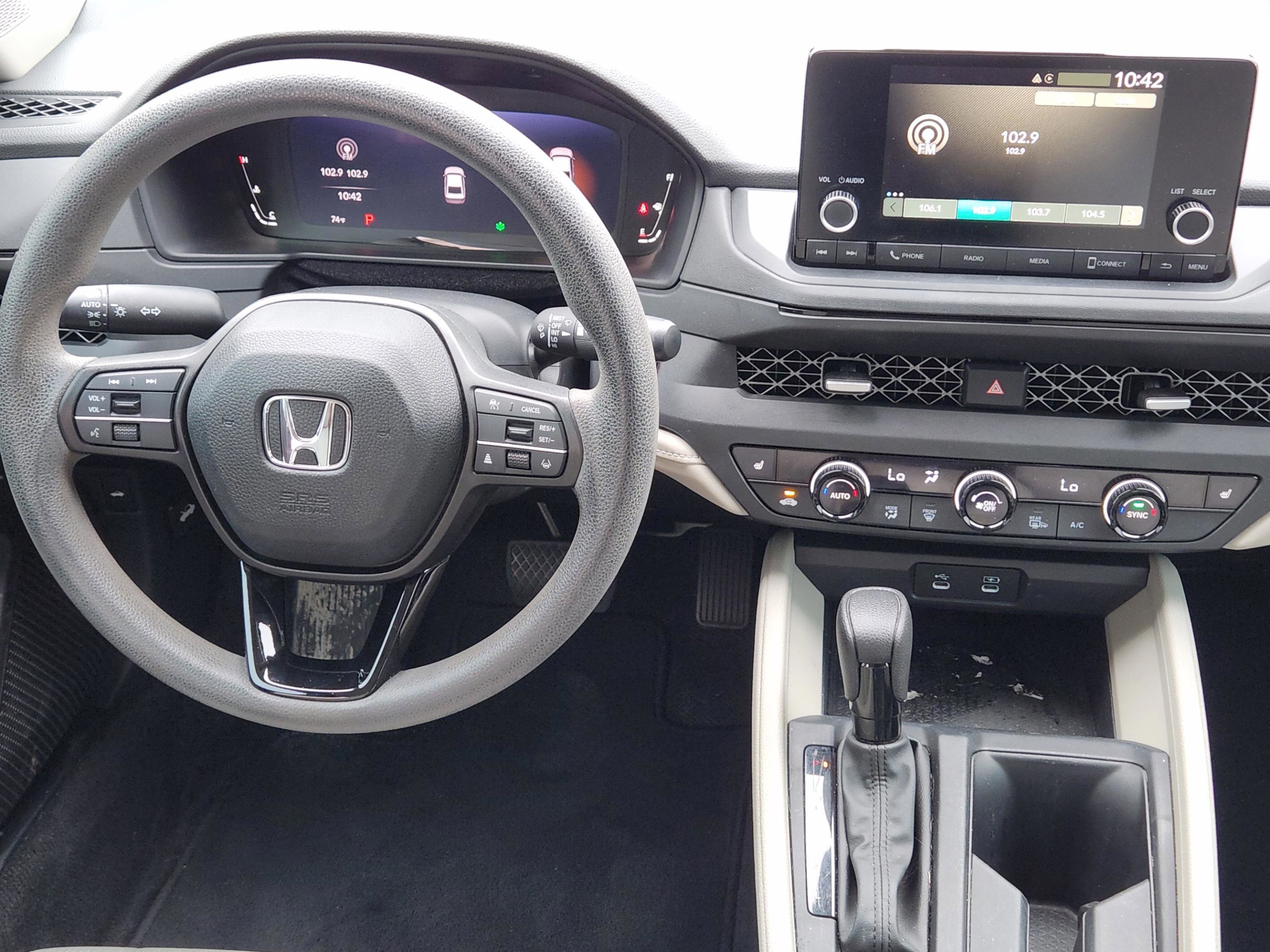Used 2023 Honda Accord EX image 23