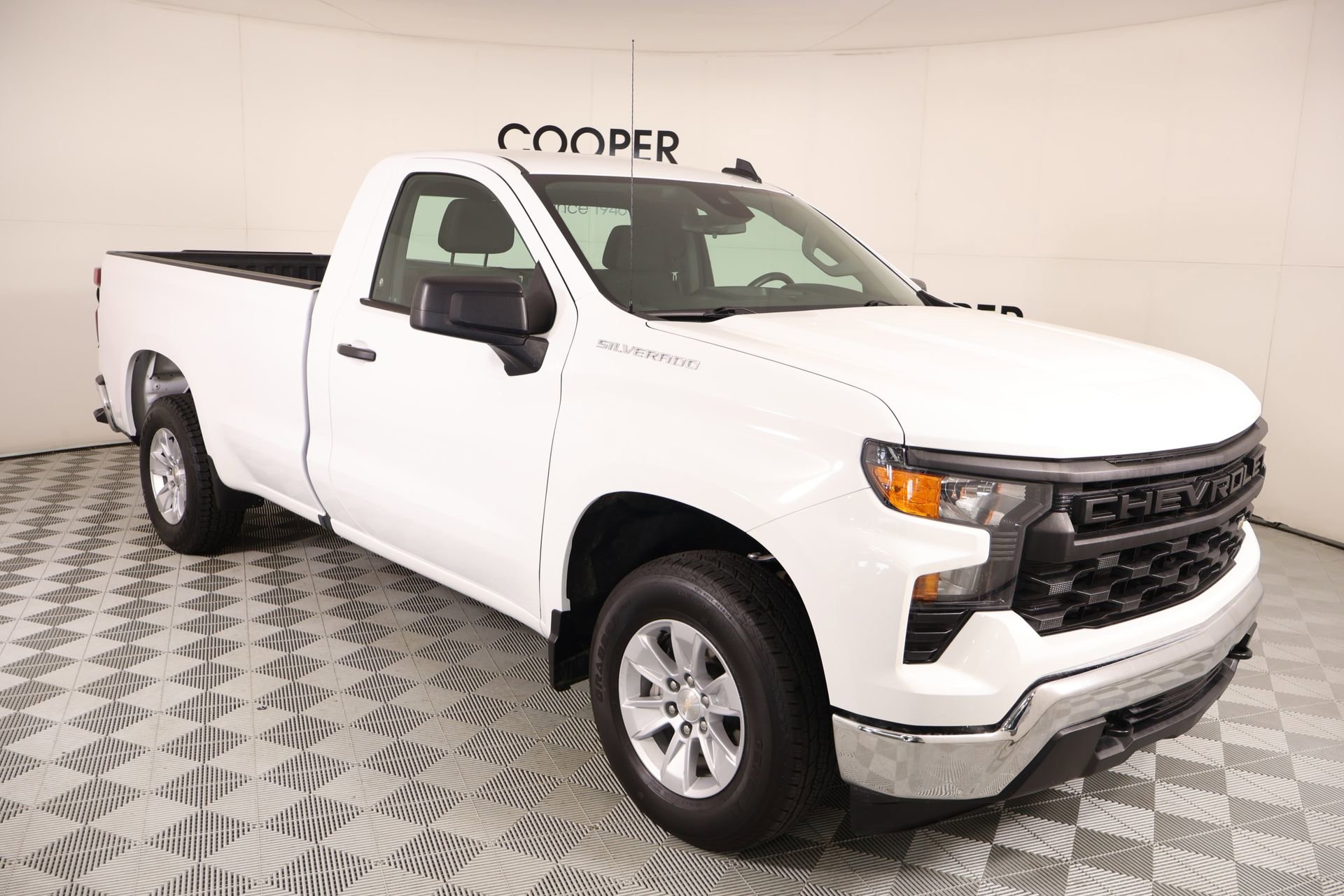 Used 2024 Chevrolet Silverado 1500 W/T w/ WT Fleet Convenience Package RWD image 1