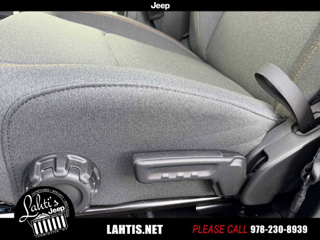 New 2026 Jeep Wrangler Unlimited Sport image 32
