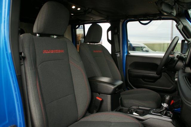Used 2024 Jeep Wrangler Unlimited Rubicon w/ Safety Group image 37