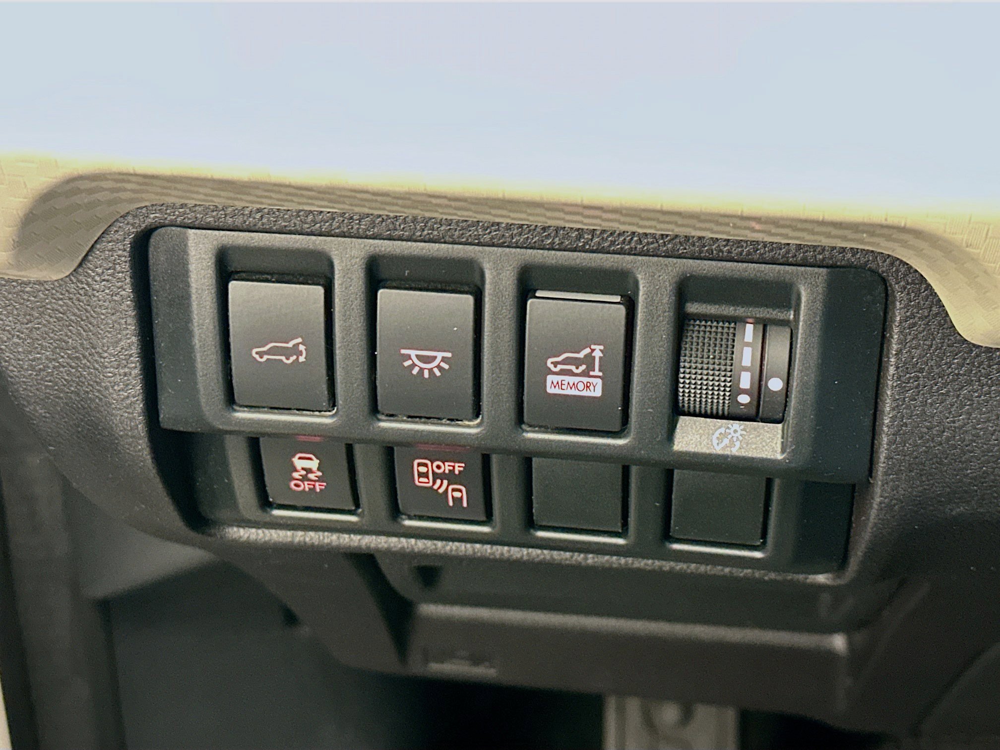 Used 2021 Subaru Ascent Premium w/ Convenience Package image 17