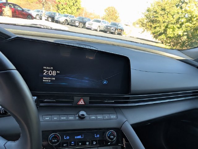 Certified 2025 Hyundai Elantra SEL FWD image 20