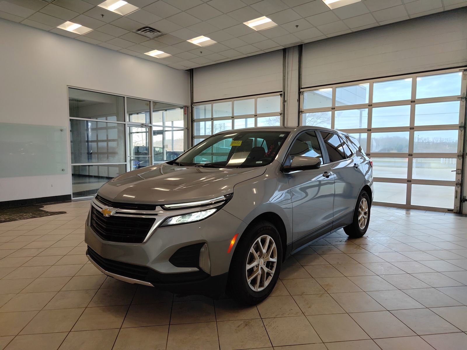 Used 2023 Chevrolet Equinox LT image 8