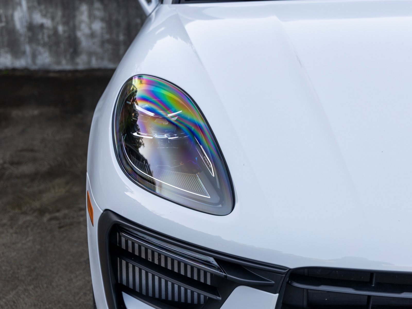 Certified 2023 Porsche Macan S image 14