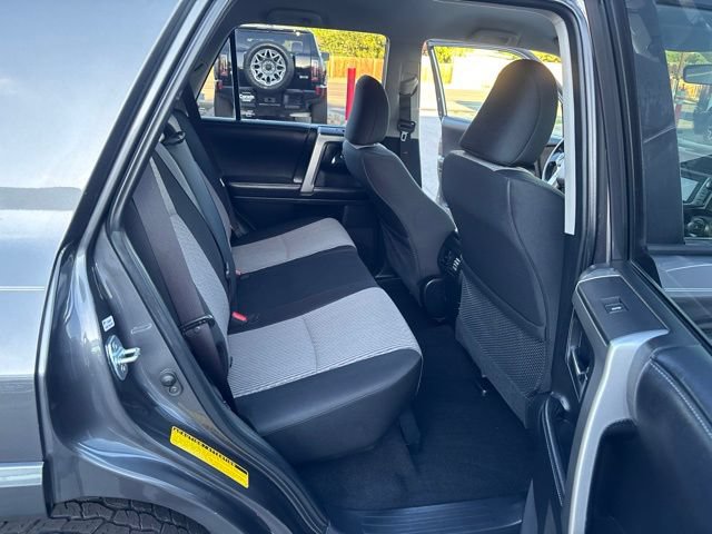 Used 2019 Toyota 4Runner SR5 AWD/4WD image 35