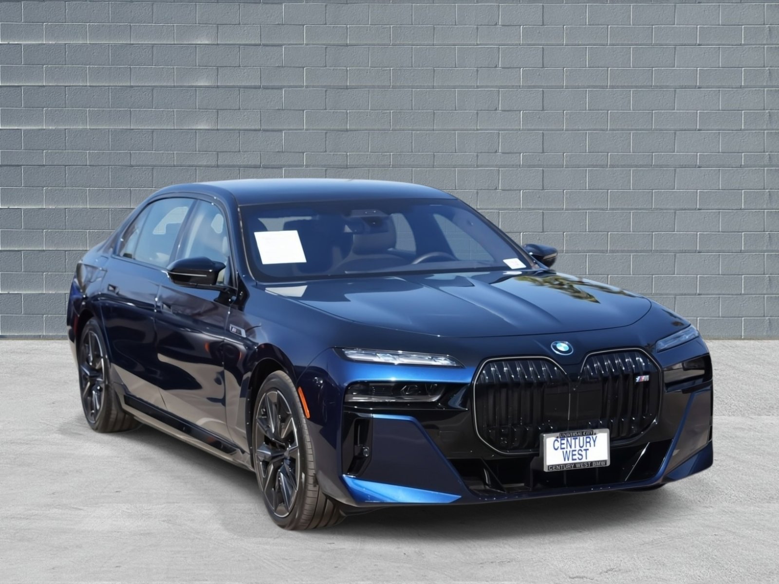 Used 2025 BMW i7 M70