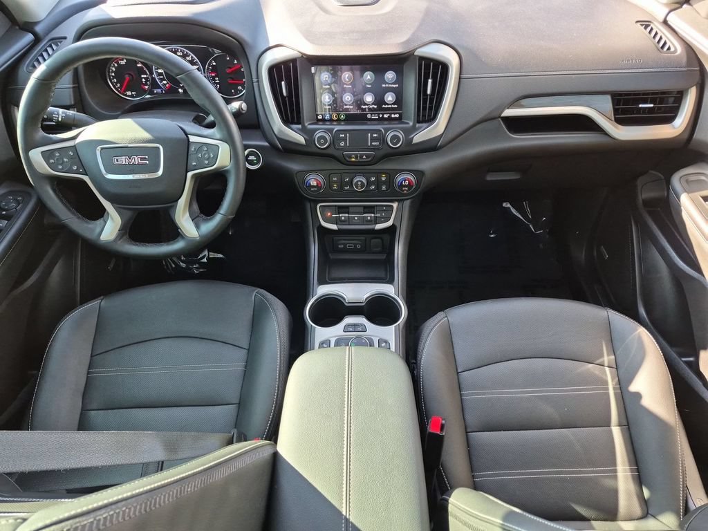 Used 2023 GMC Terrain Denali w/ Denali Premium Package AWD/4WD image 30