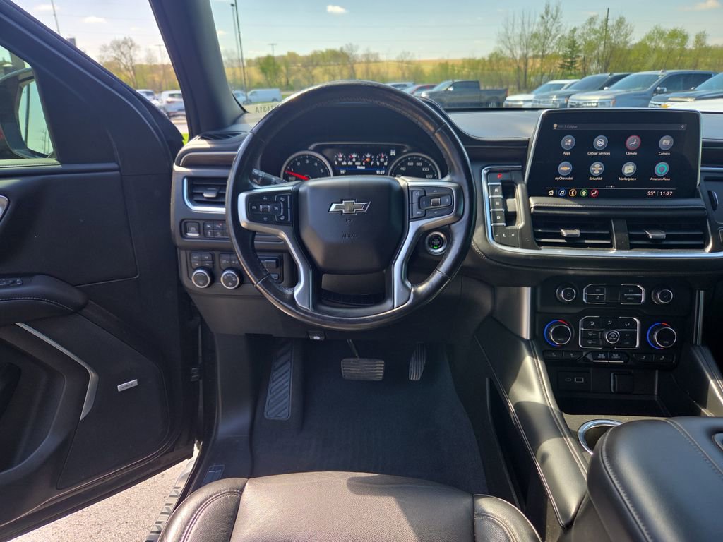 Certified 2021 Chevrolet Suburban Z71 w/ Z71 Signature Package AWD/4WD image 12