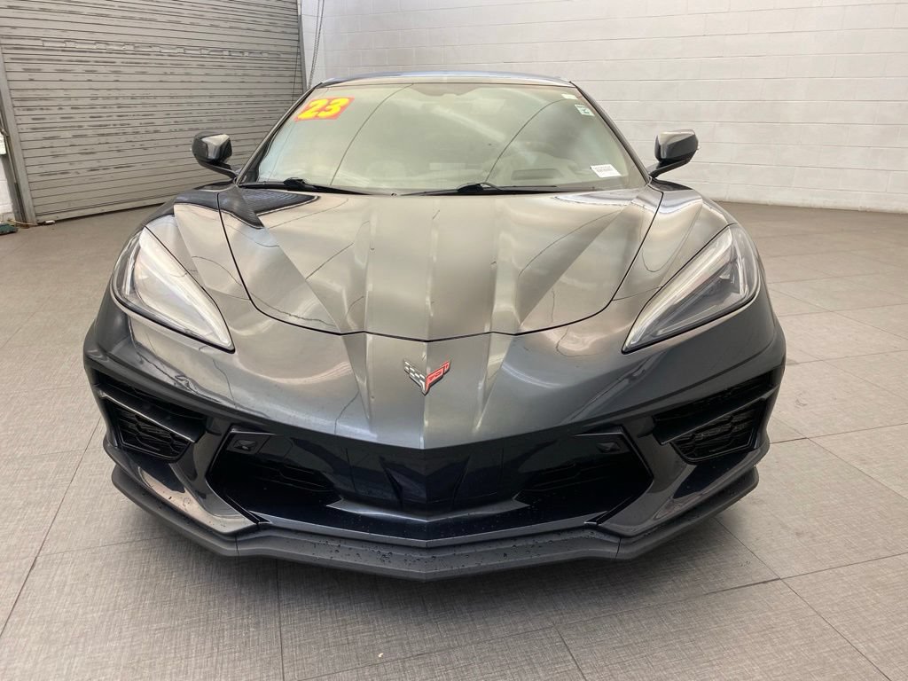 Used 2023 Chevrolet Corvette Stingray Premium Conv w/ Z51 Performance Package RWD image 3