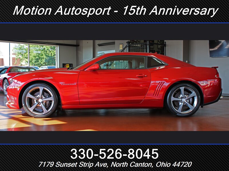 Used 2014 Chevrolet Camaro SS w/ RS Package RWD image 5