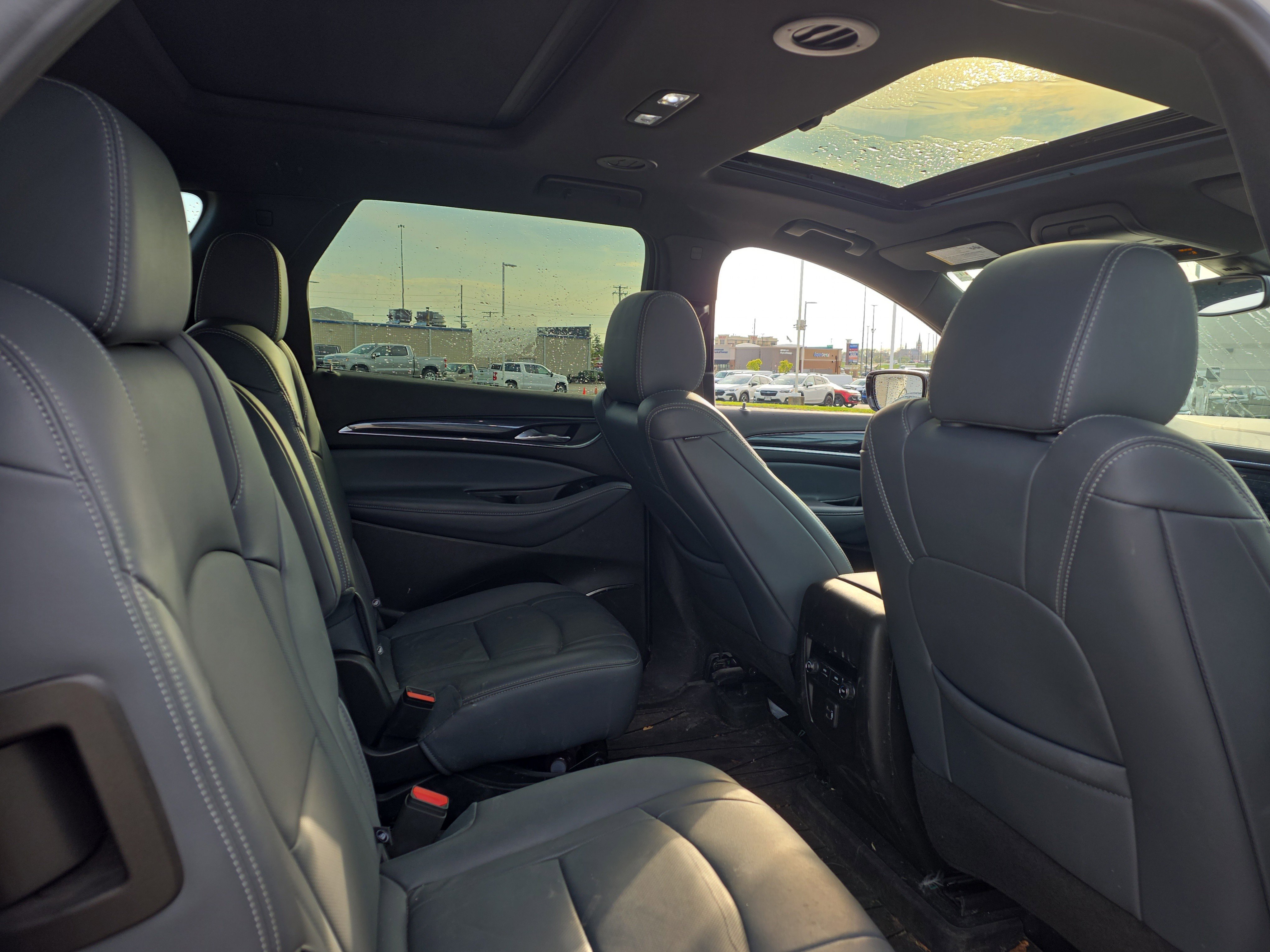 Used 2024 Buick Enclave Essence w/ Experience Buick Package image 10