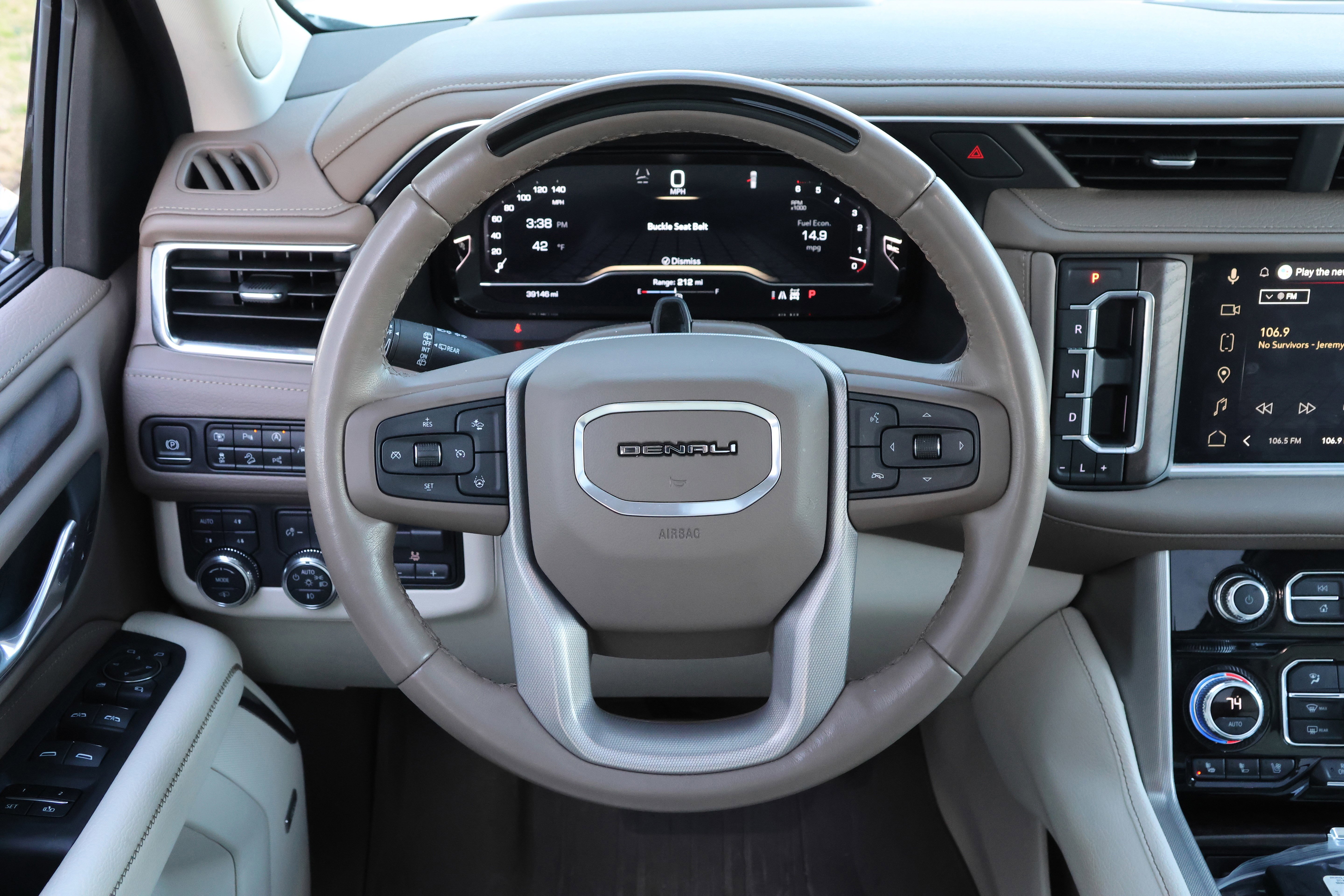 Used 2024 GMC Yukon XL Denali w/ Denali Reserve Package image 21