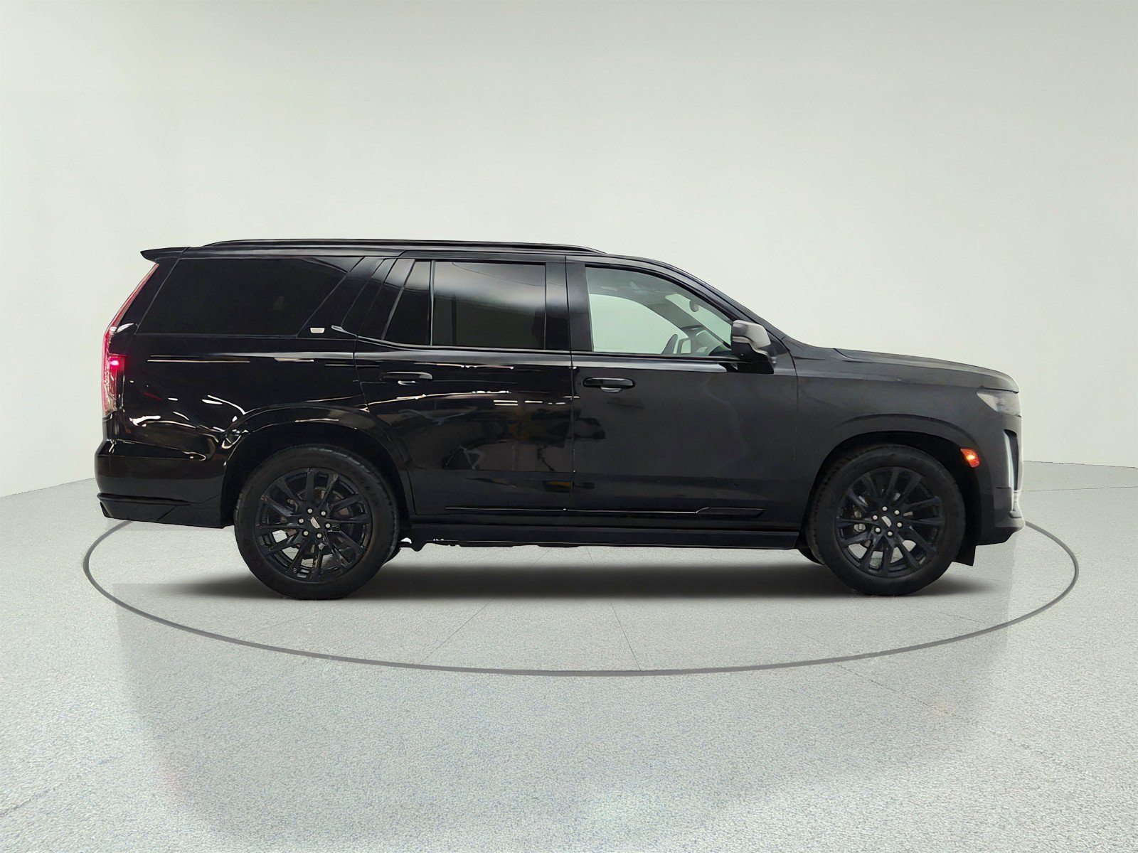 Used 2023 Cadillac Escalade Sport Platinum w/ LPO, ONYX Package AWD/4WD image 4