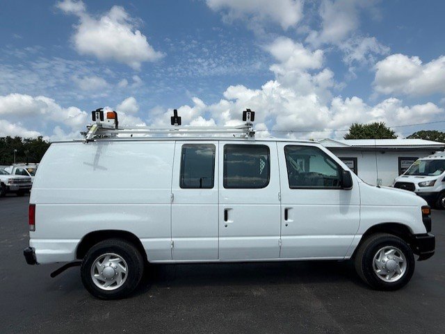 Used 2014 Ford E-150 and Econoline 150 w/ Power Group image 5