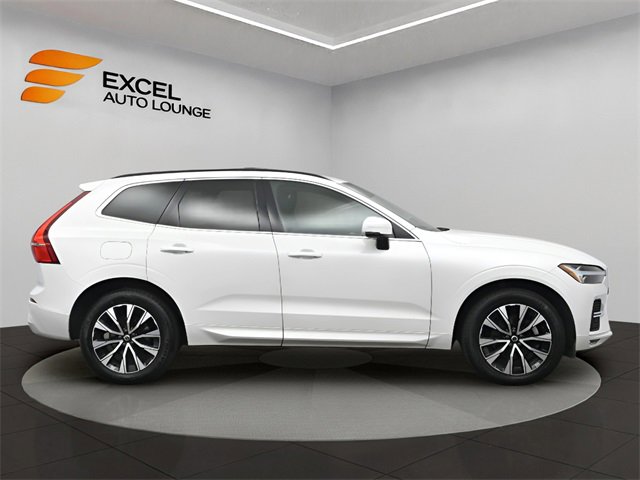 Used 2023 Volvo XC60 B5 Core image 6