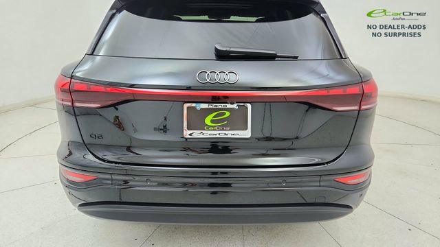 Used 2025 Audi Q6 e-tron Premium w/ Convenience Package RWD image 12