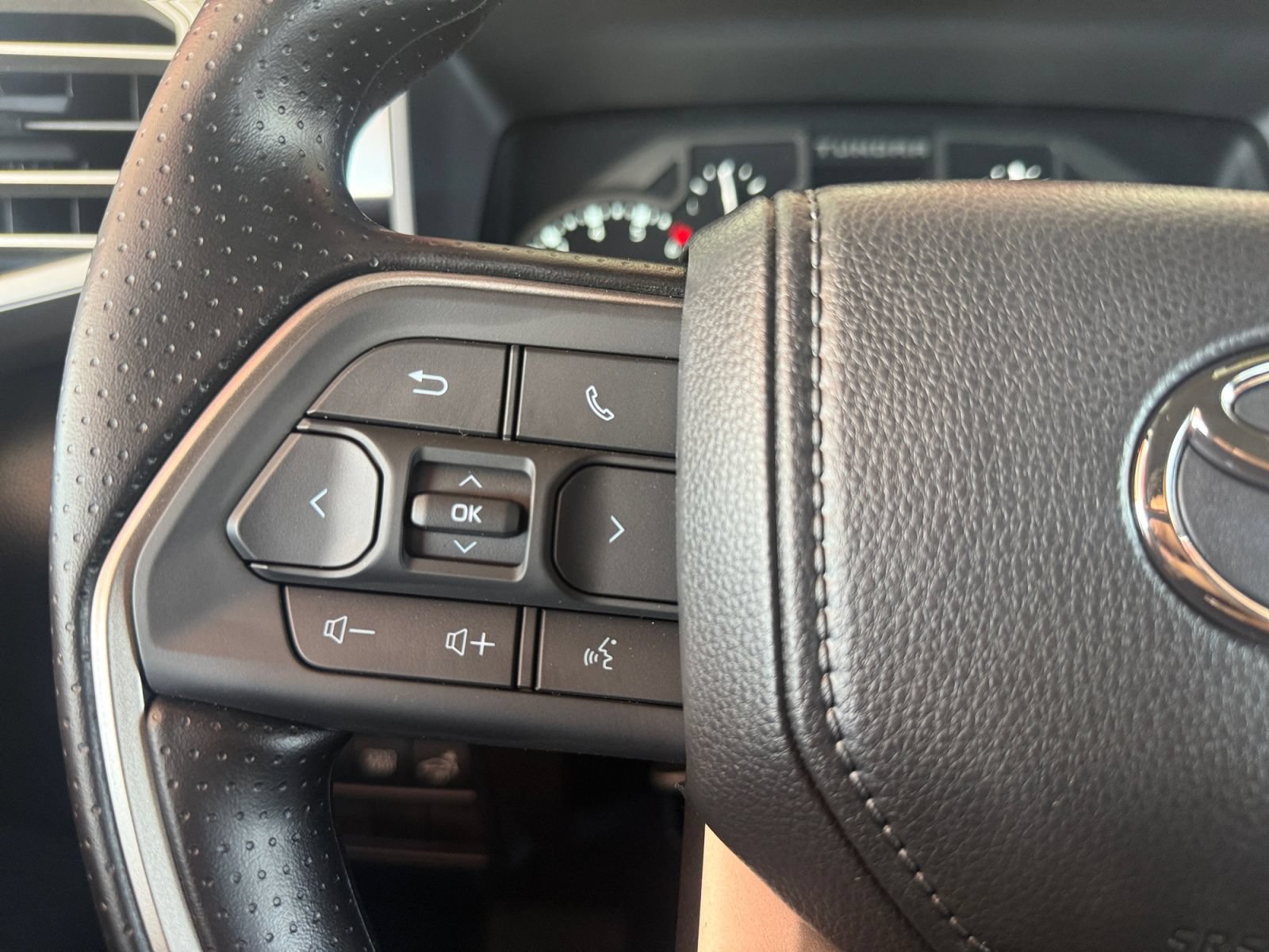 New 2026 Toyota Tundra SR5 RWD image 19