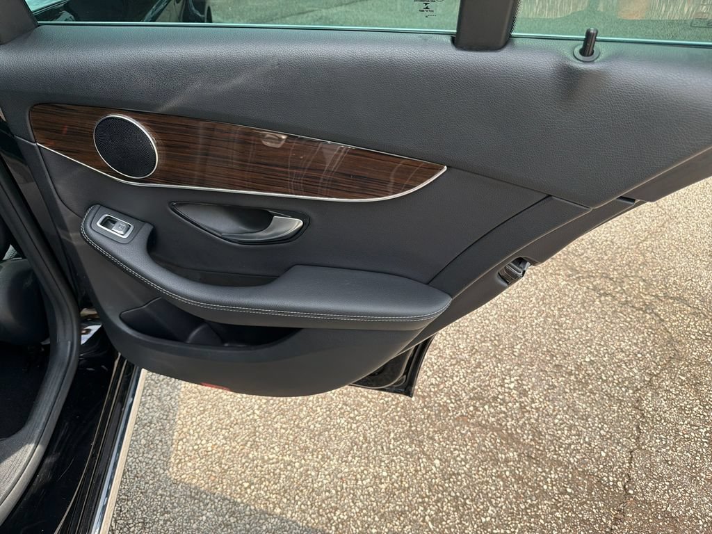 Used 2021 Mercedes-Benz C 300 Sedan image 16