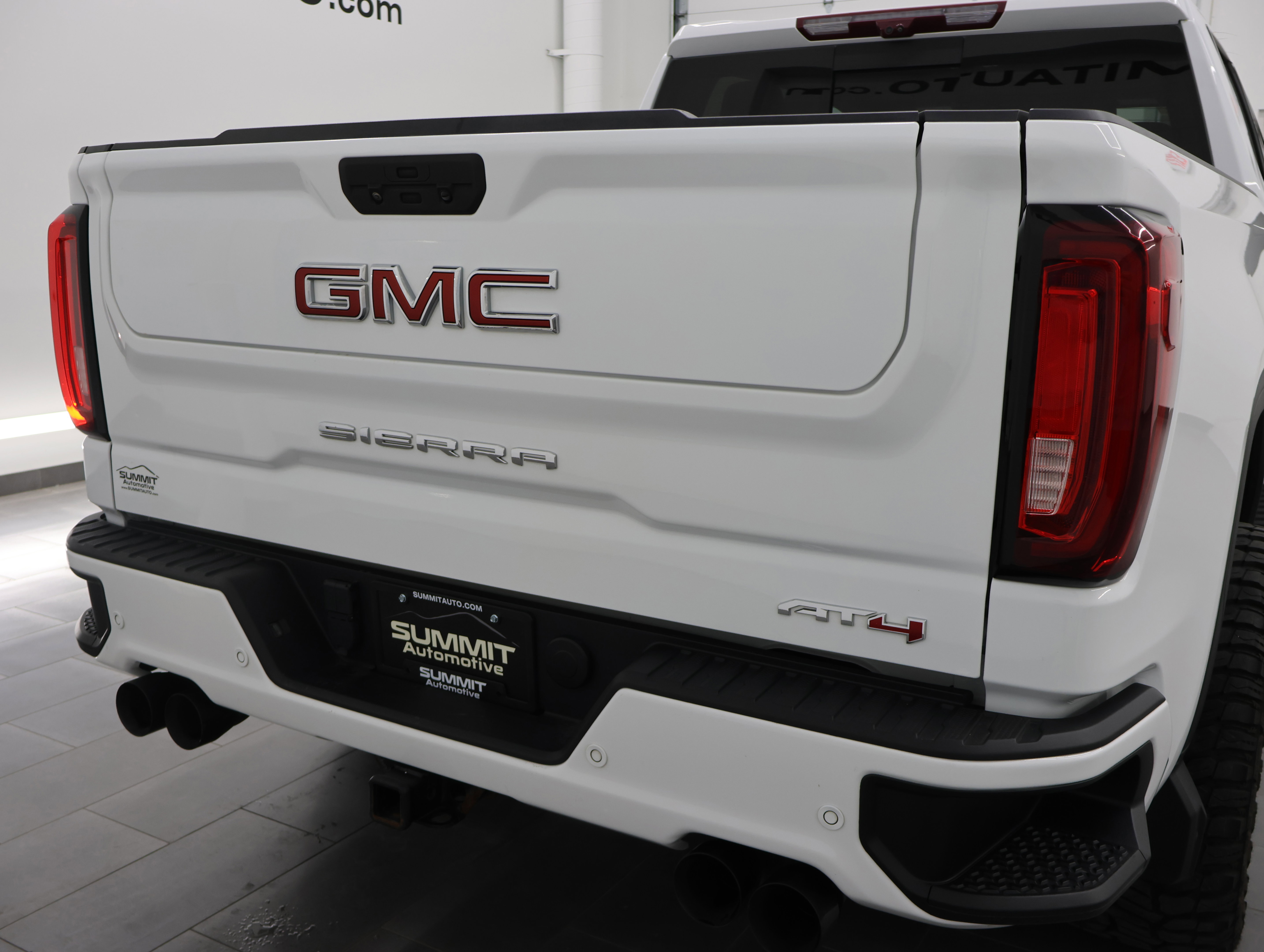 Used 2022 GMC Sierra 1500 AT4 w/ AT4 Premium Package AWD/4WD image 26