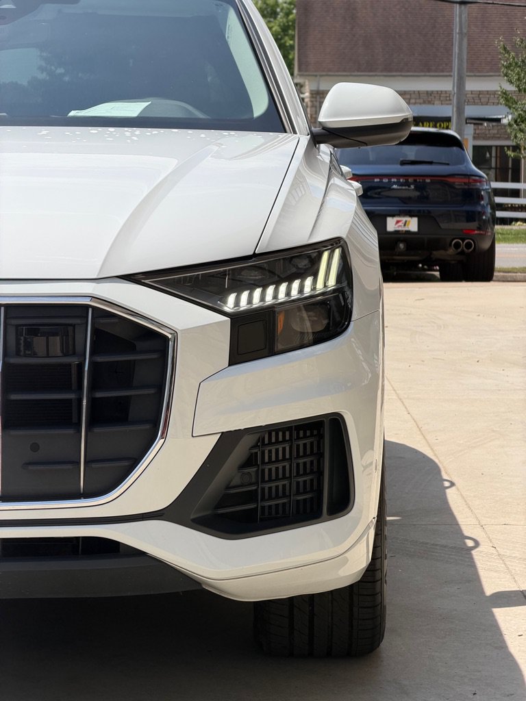 Used 2023 Audi Q8 Premium w/ Convenience Package AWD/4WD image 12