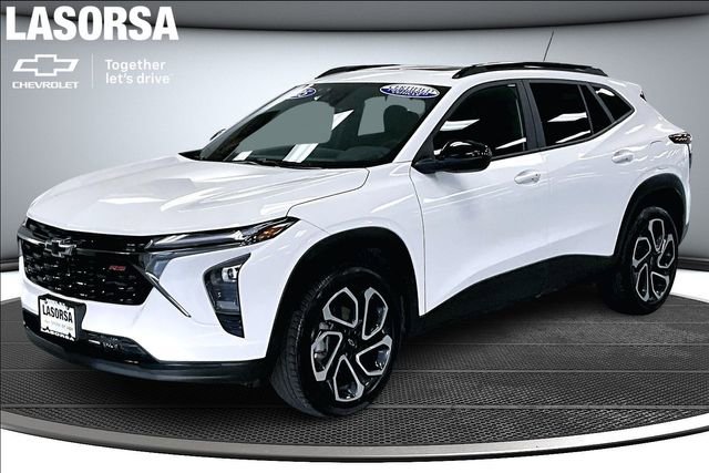 Certified 2025 Chevrolet Trax RS w/ Sunroof Package image 1