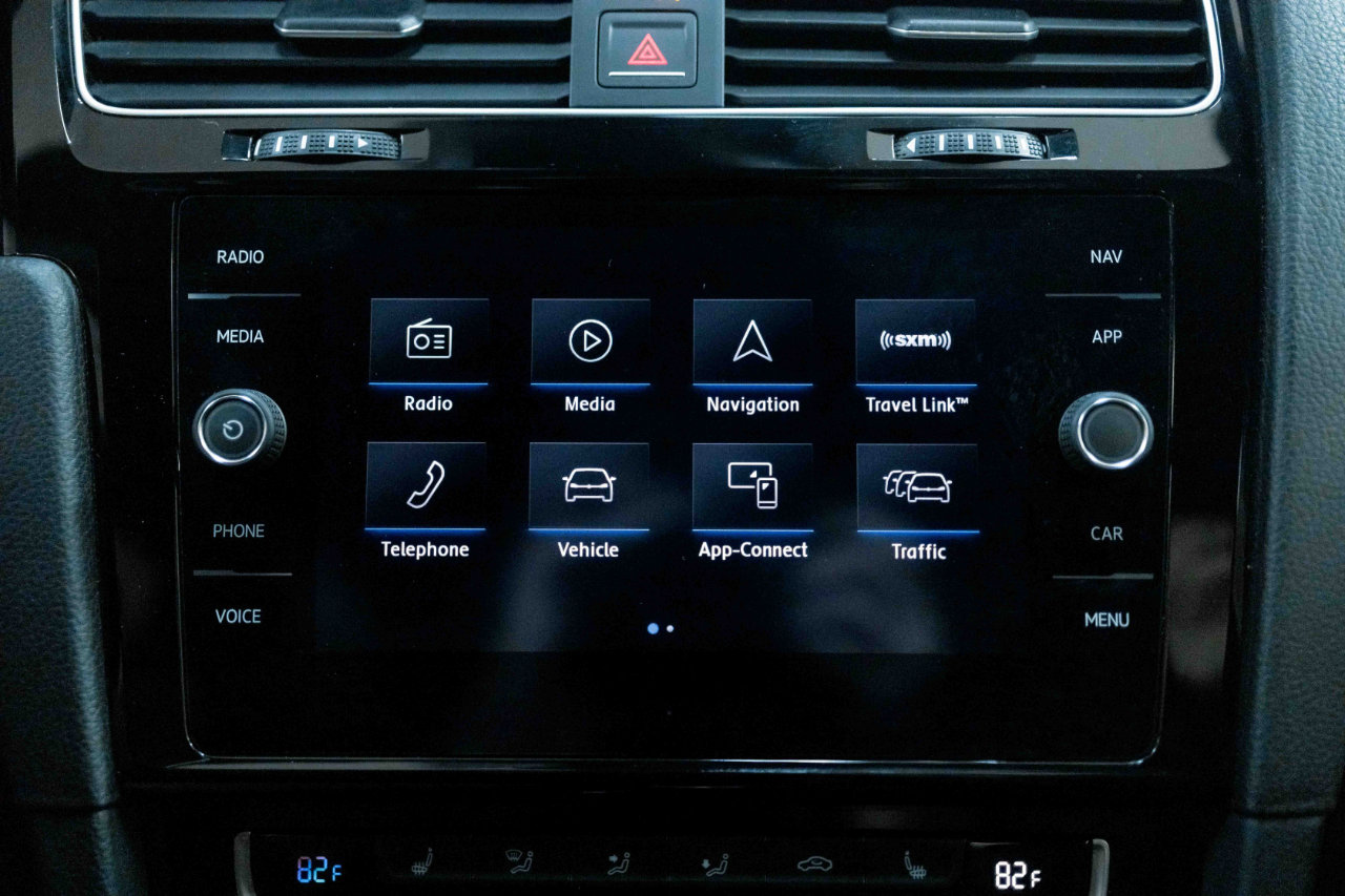 Used 2018 Volkswagen Golf R DCS and Navigation 7A image 62