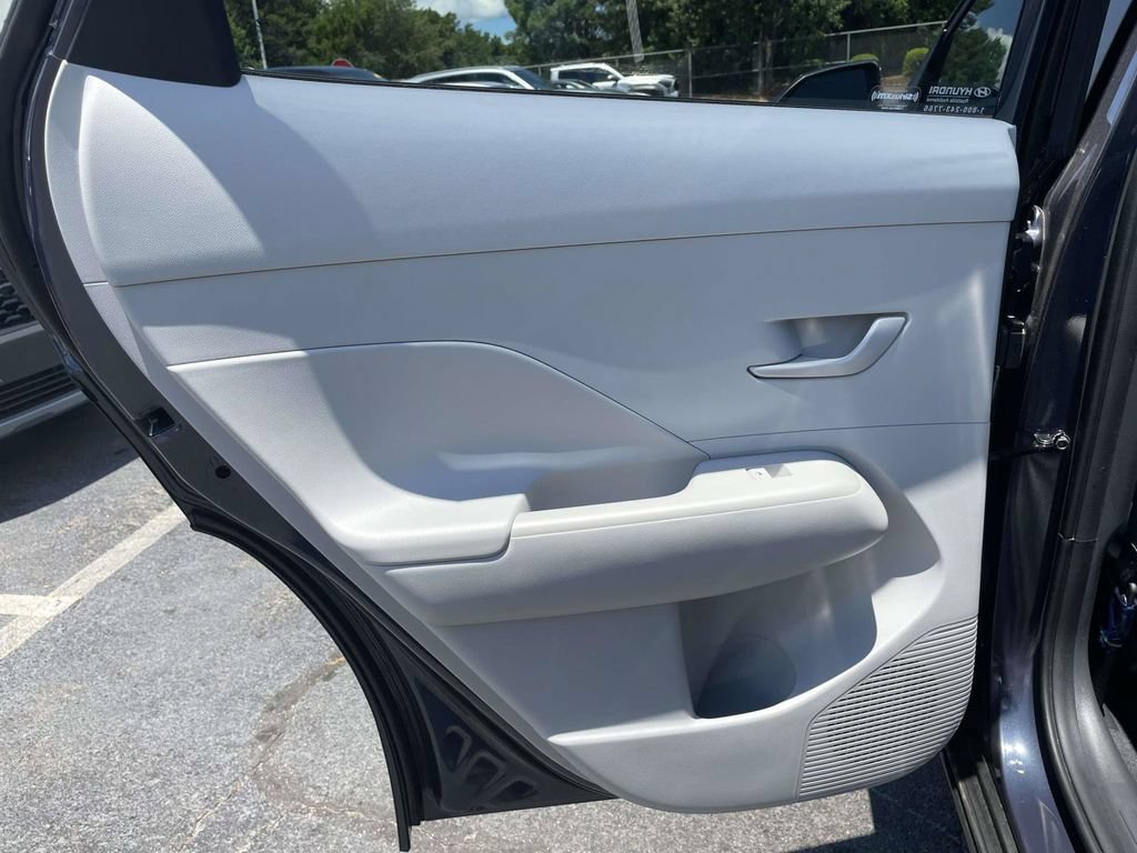 Used 2024 Hyundai Kona SEL AWD/4WD image 17
