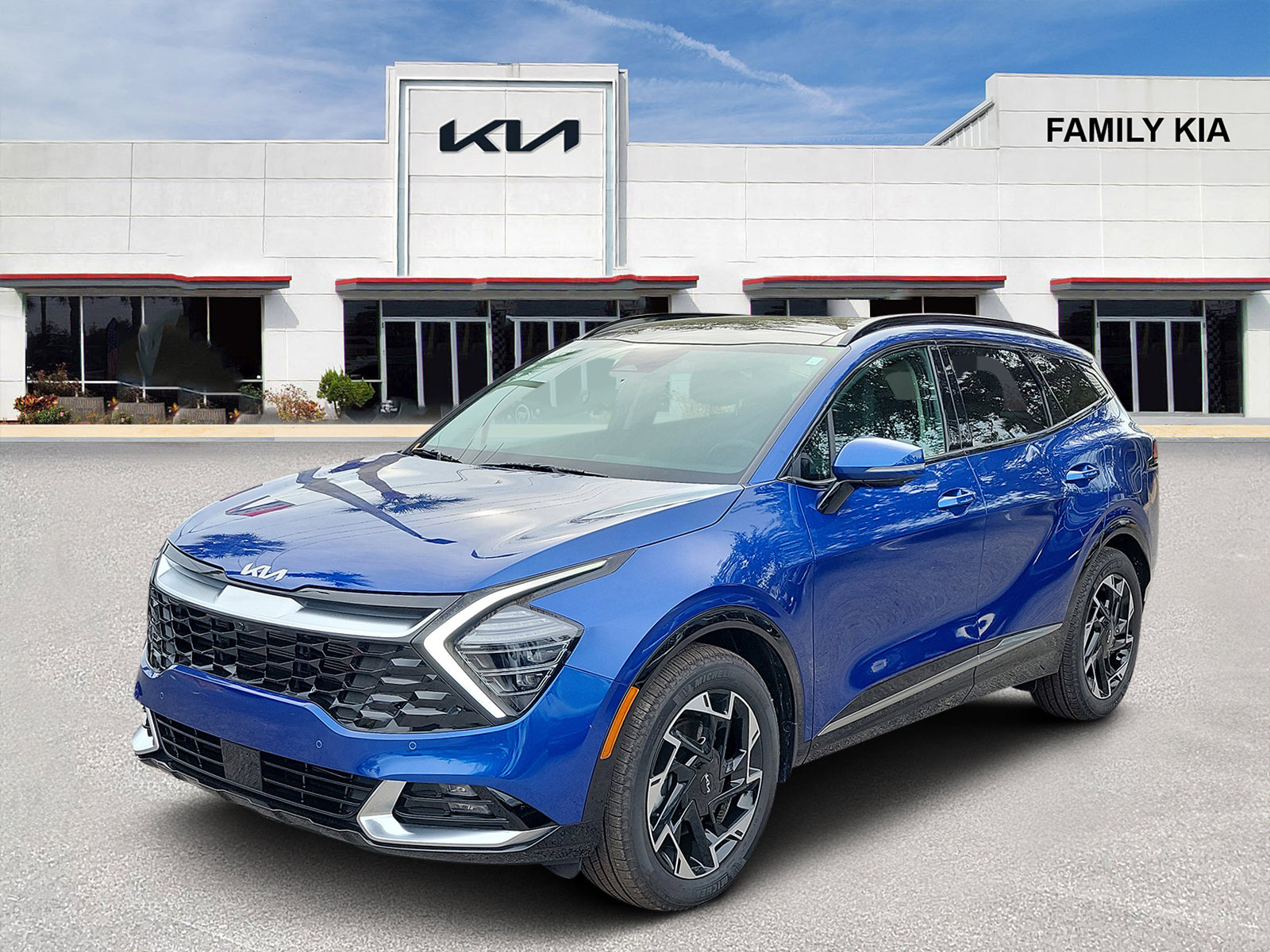 Certified 2025 Kia Sportage SX image 3