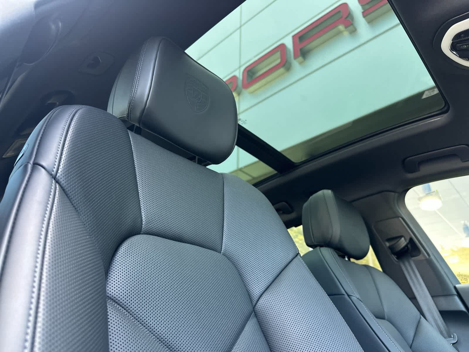 New 2026 Porsche Macan AWD/4WD image 18