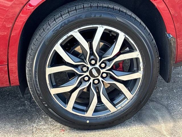 Used 2023 Cadillac XT6 Sport w/ Technology Package AWD/4WD image 13
