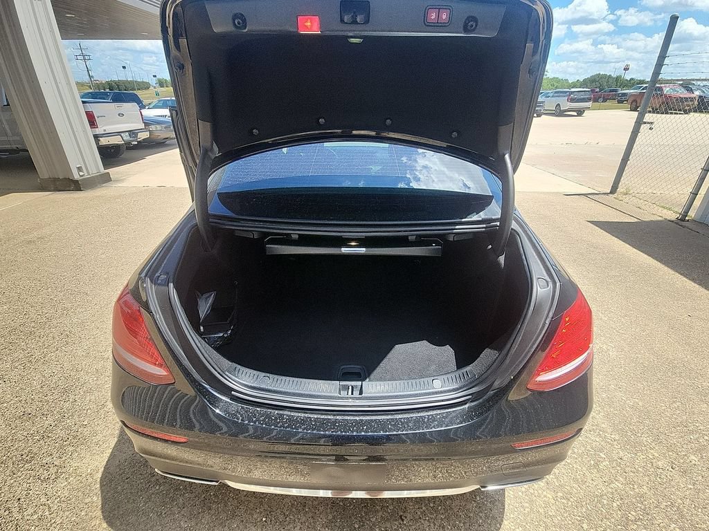 Used 2018 Mercedes-Benz E 300 image 28