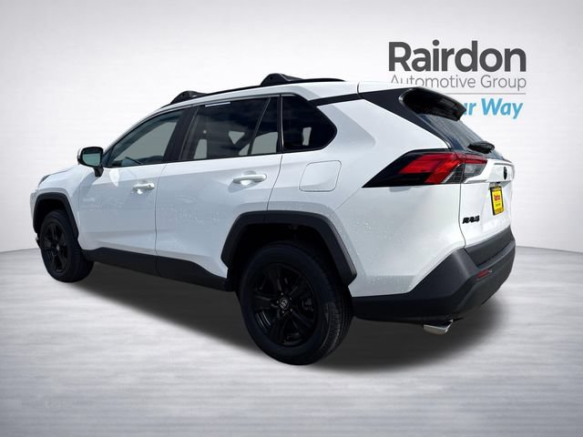 Used 2020 Toyota RAV4 XLE w/ All Weather Liner Package AWD/4WD image 5