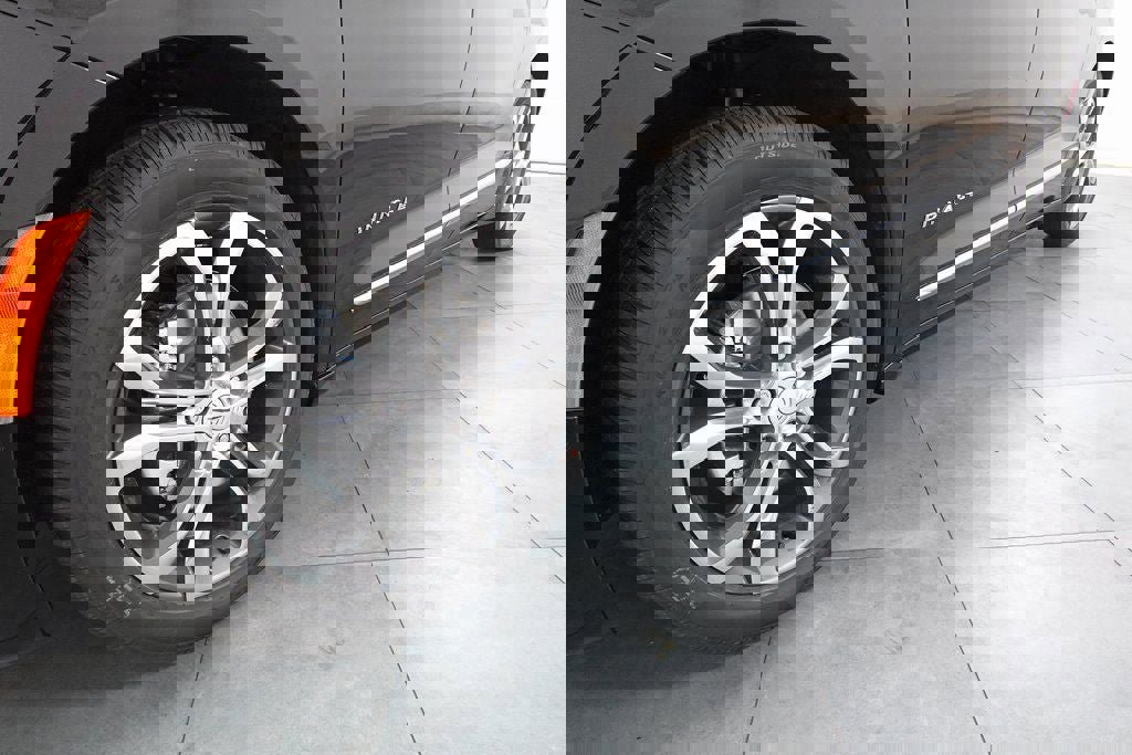 New 2026 Chrysler Pacifica Pinnacle image 30