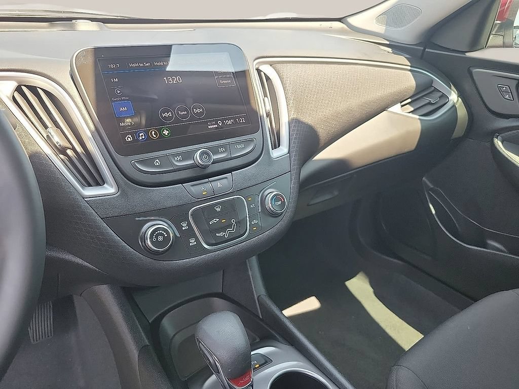 Used 2025 Chevrolet Malibu RS FWD image 20