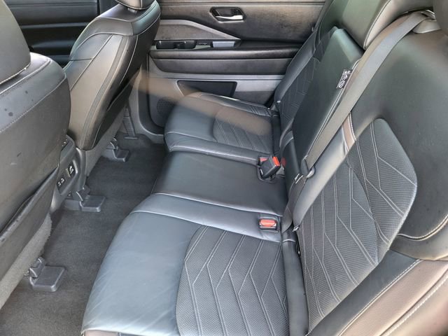 Certified 2023 Nissan Pathfinder Platinum w/ Cargo Package image 21