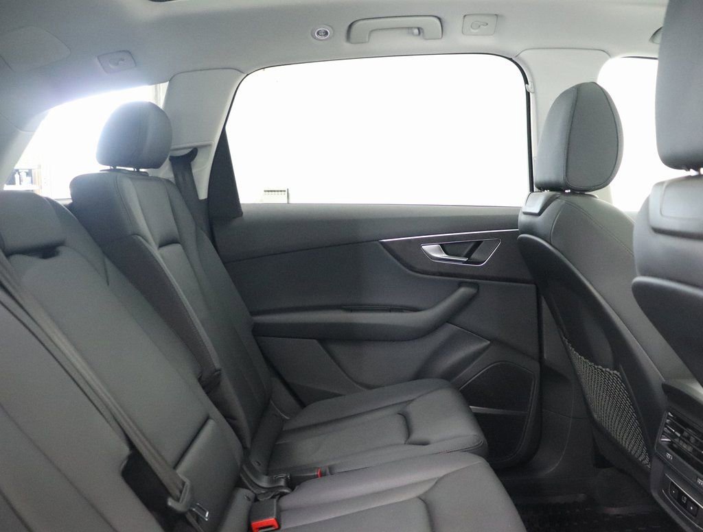 Certified 2022 Audi Q7 3.0T Premium Plus AWD/4WD image 24