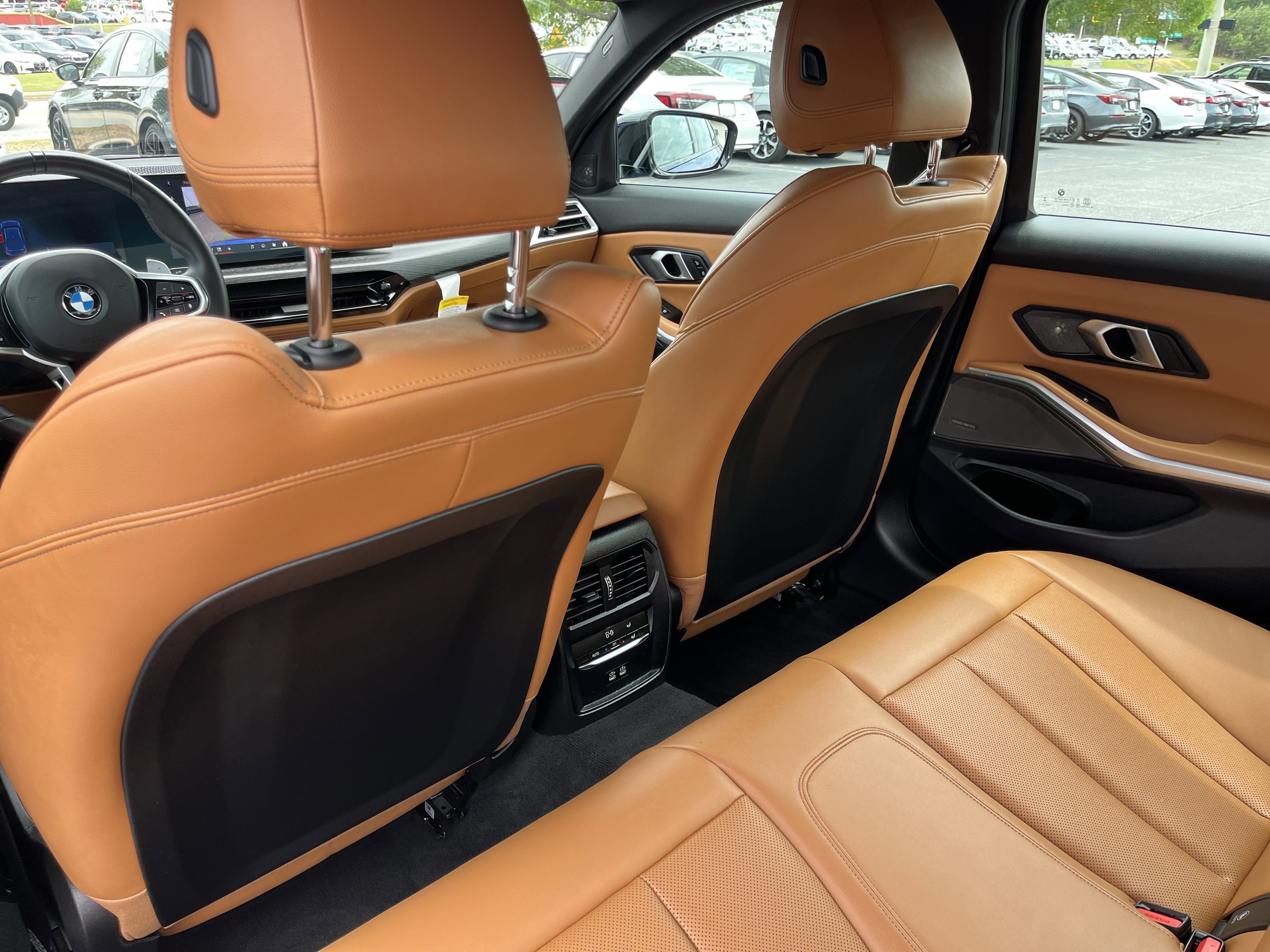 Certified 2025 BMW 330i Sedan w/ M Sport Package RWD image 21