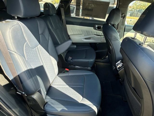 Certified 2023 Kia Sorento SX Prestige image 16