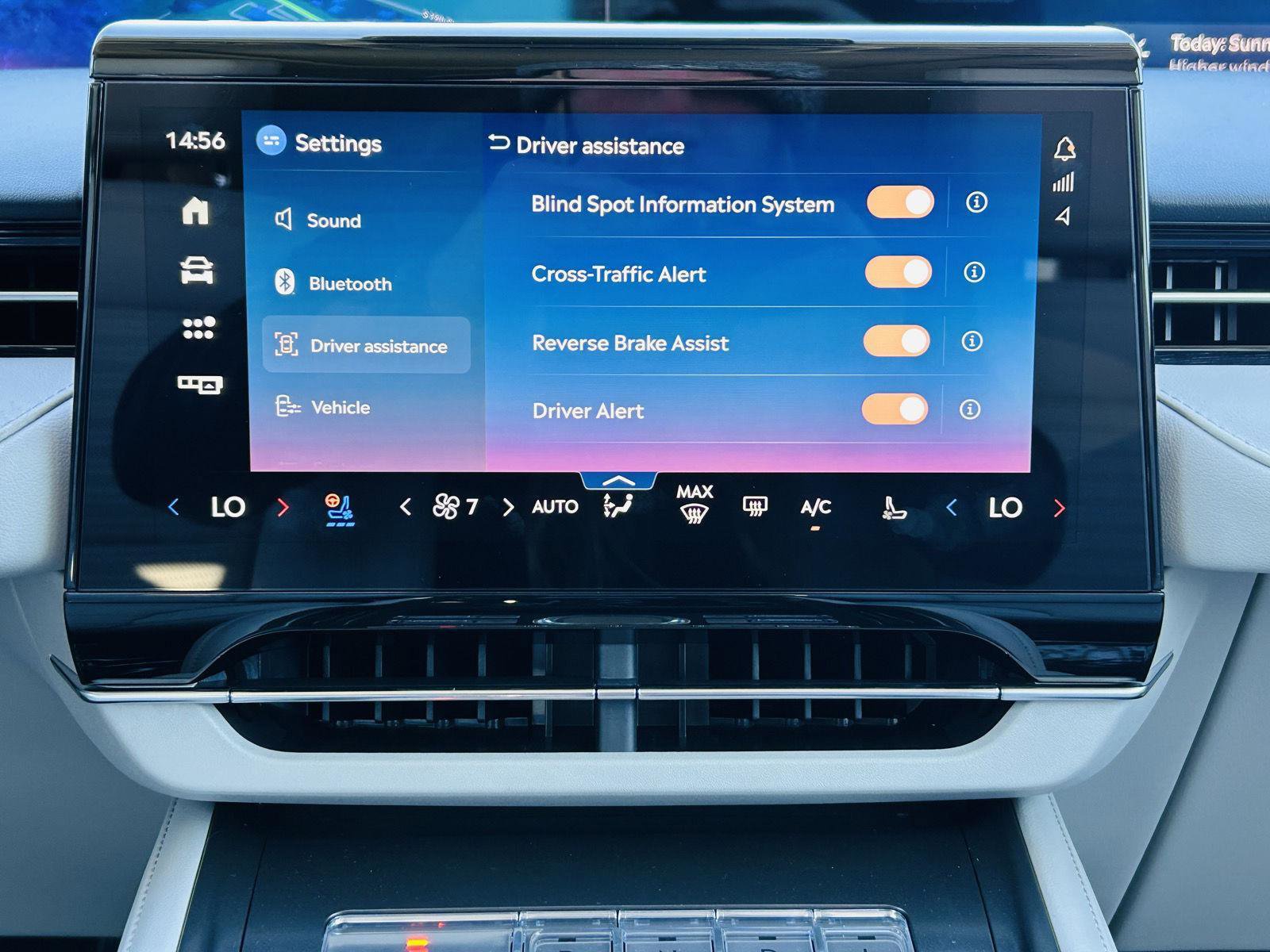 New 2026 Lincoln Nautilus Reserve w/ Jet Appearance Package image 15