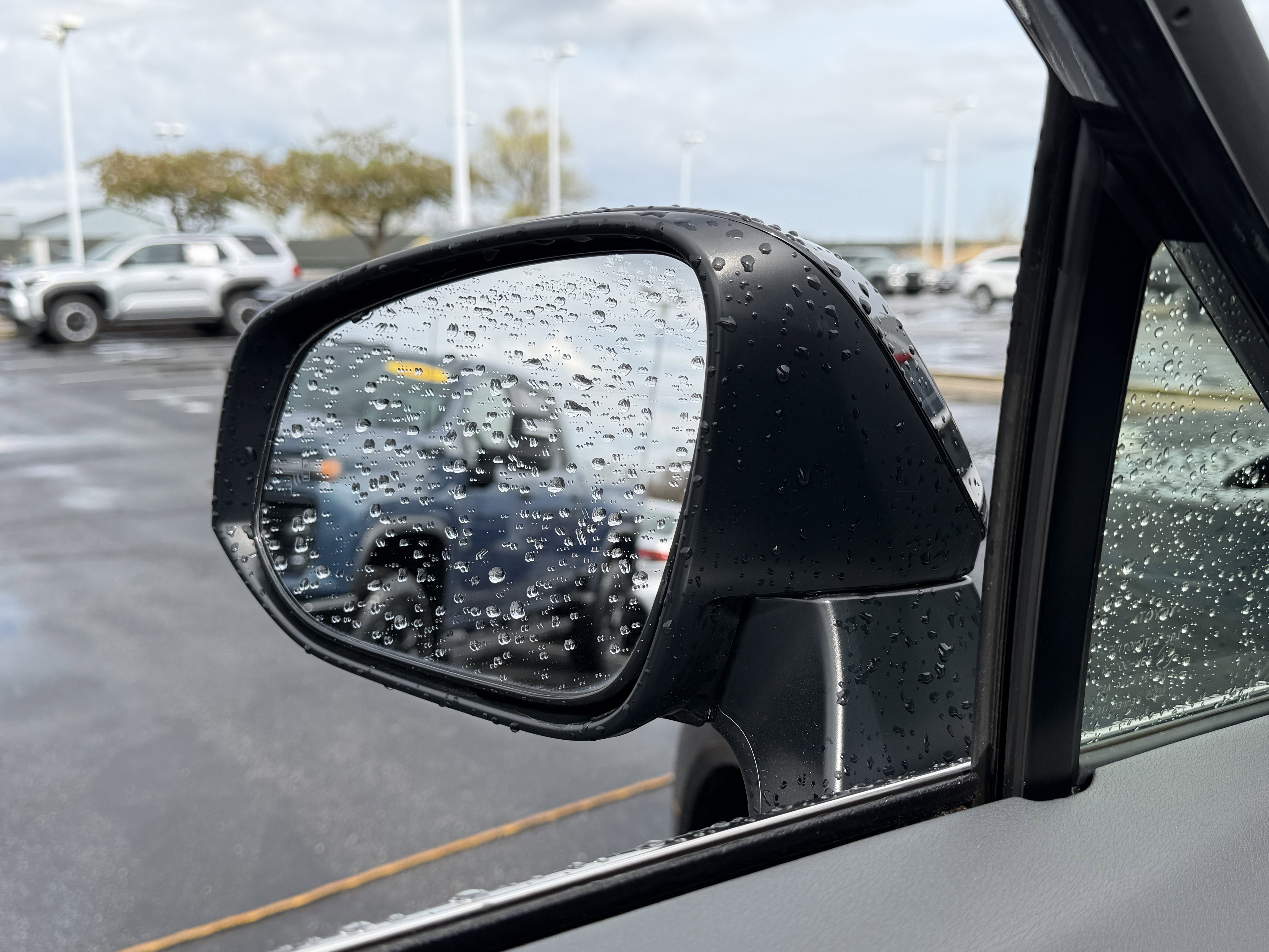 Certified 2024 Toyota Venza XLE image 22