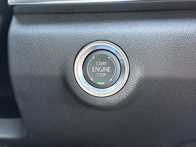 New 2026 GMC Terrain Denali w/ LPO, Black Badging Package image 23