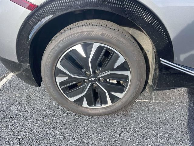 Used 2022 Kia EV6 Wind image 13