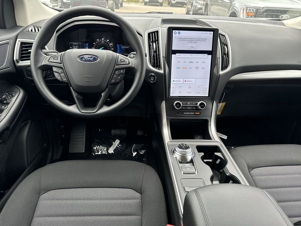 New 2024 Ford Edge SE w/ Black Appearance Package image 5